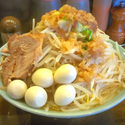 大ラーメン豚増し（＋ニラキムチ＋うずら）
