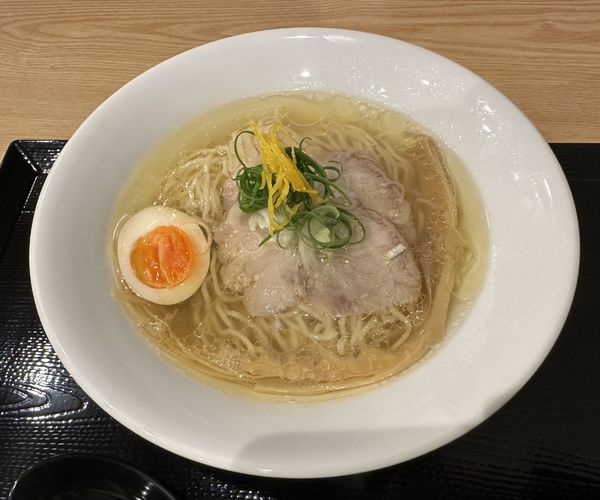 「天然塩ラーメン」@ジャパニーズヌードルズ 娘娘の写真