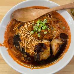 チリトマラーメン(850円)