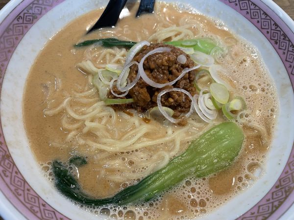 「担々麺850円+辛し50円（+春巻き90円）」@ラーメンと定食 白樺 福島岡部店の写真