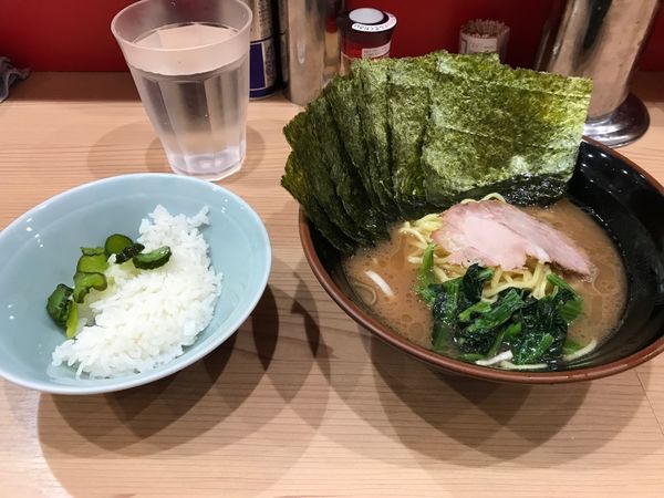 「ラーメン＋海苔」@漢ラーメン 室の写真