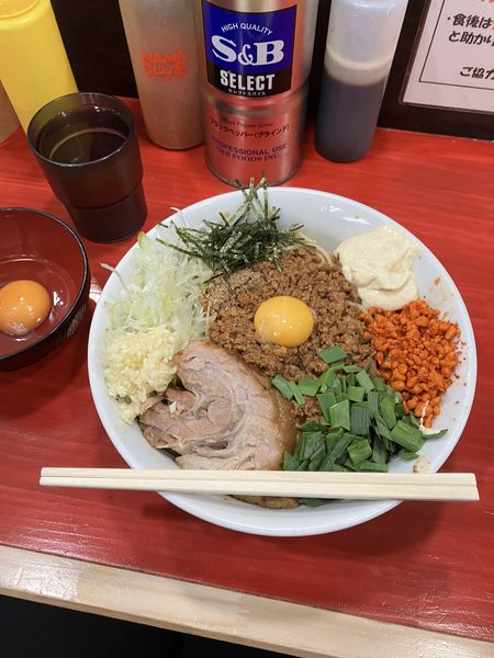 「台湾まぜそば」@ラーメン鷹の目 明大前店の写真