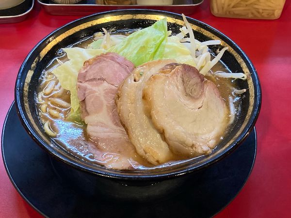 「野菜ラーメン・バラチャーシュー2枚」@家系ラーメン 熊田家の写真