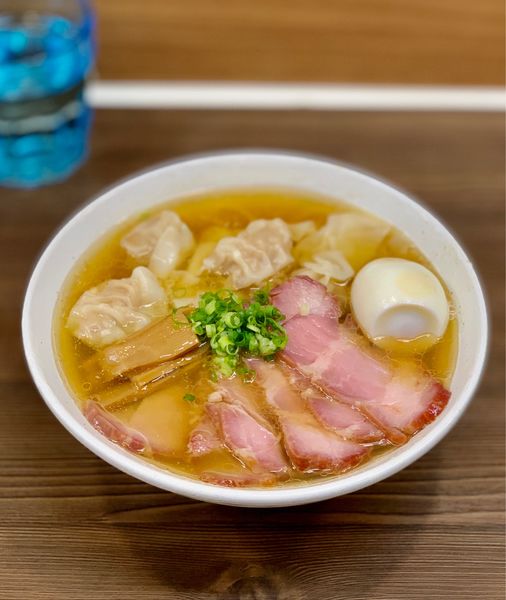 「塩ワンタン麺」@中華そば さわの写真