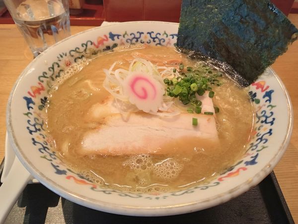 「濃厚煮干しそば」@中華そば 勝本の写真