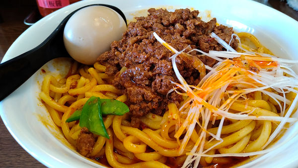 「限定/海老辛ミート+中盛り+味玉+ネギめし　～再～」@ラーメン 大山家 昭島店の写真