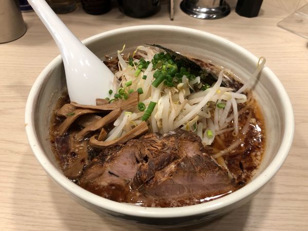 「醤油らーめん」@らーめん はな火屋の写真