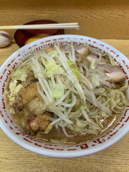 「ラーメン　生卵」@ラーメン二郎 環七新新代田店の写真