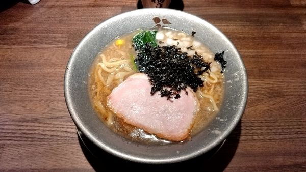 「中華そば_850円」@背油中華そば 福鳳の写真