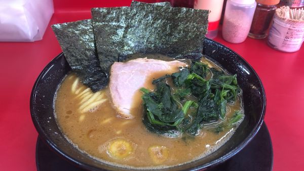 「ラーメン」@家系ラーメン 王道 いしいの写真