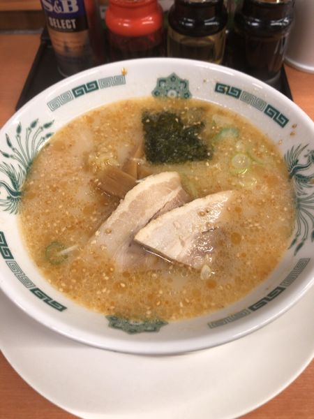 「とんこつラーメン」@日高屋 新宿靖国通店の写真