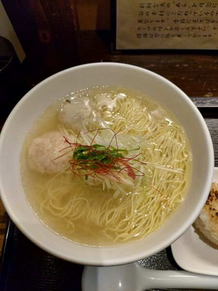 「あら炊き塩らぁめん＋へしこ焼きおにぎり1045円」@麺屋 海神の写真