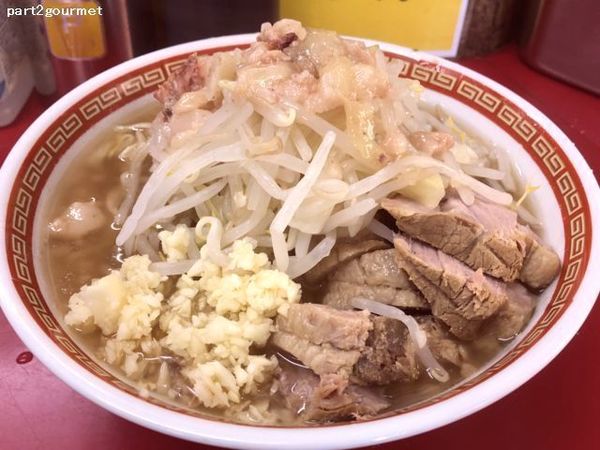 「小ラーメン豚入り 「ニンニクアブラ」(600円)」@ラーメン二郎 目黒店の写真
