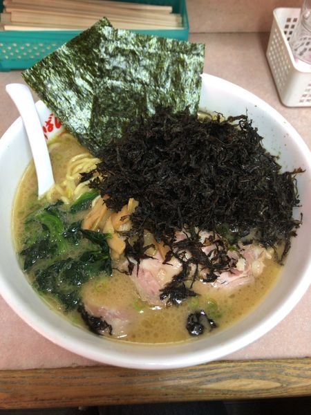 「岩のりラーメン(大盛り)」@横浜ラーメン あばん 上尾西口駅前店の写真