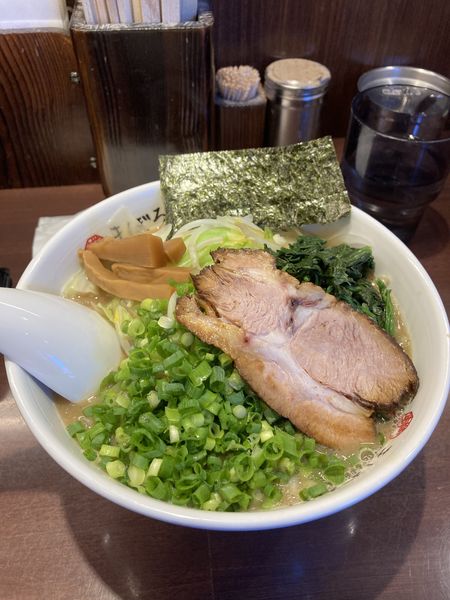 「野菜ラーメン」@豚骨醤油らーめん まぼろしの写真