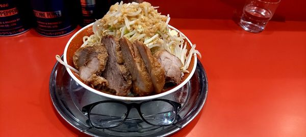 「小ラーメン豚入り(にんにく少し・ヤサイアブラ増し)」@ラーメンタロー 蒲田の陣の写真