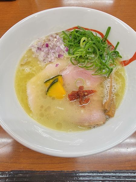 「コク塩」@麺や 魁星 京急川崎店の写真