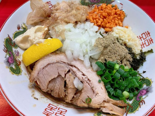 「【限定】ニボニボまぜそば」@鷹の目 大宮店の写真