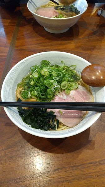「九条ねぎたっぷりいりこそば」@讃岐ラーメン 香麦の写真