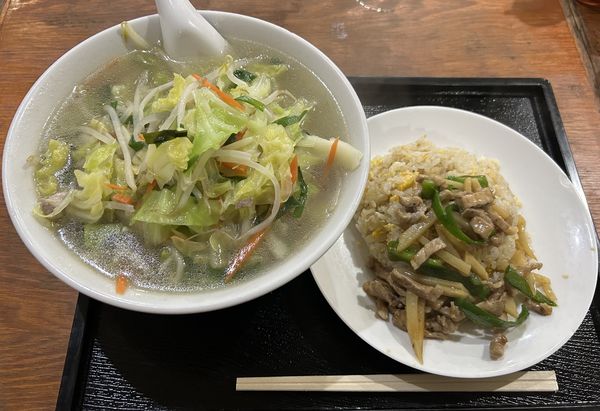 「本日の日替①タンメン&チンジャオロース炒飯800円」@中華つばめの写真