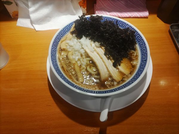 「背脂中華そば＋バラ海苔」@新潟発祥ラーメン なおじ 上井草店の写真