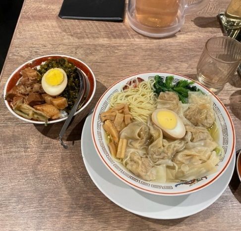 「ランチ雲吞麺　塩味＋本気の魯肉飯　1,100円。」@広州市場 横浜ポルタ店の写真