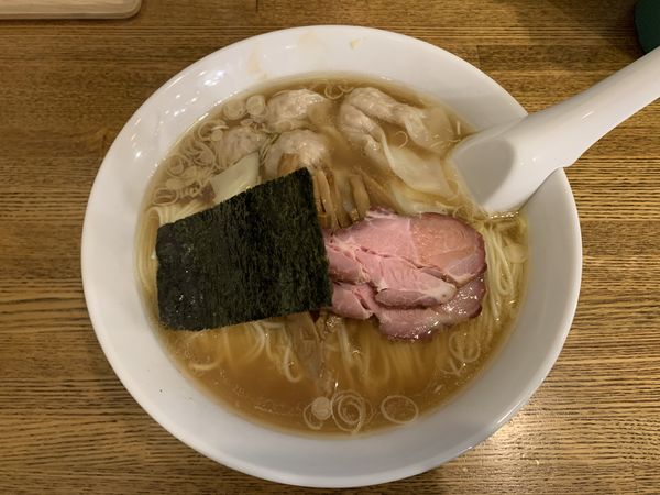 「ワンタンメン ¥990 大盛り ¥100」@支那ソバ おさだの写真