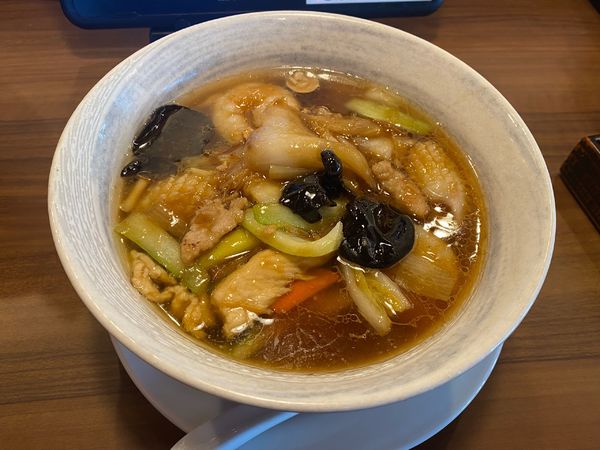 「干し貝柱入り五目湯麺1,080円」@北京飯店 戸塚店の写真