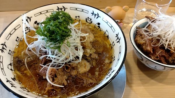「【限定い】牛スジラーメン+日替り丼」@中華そば すばる食堂の写真