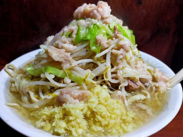 「塩ラーメン（開店直後）・大600・生姜（麺硬め・脂）」@D麺の写真