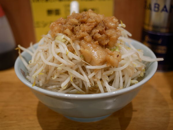 「小 ヤサイマシ＋脂マシ」@自家製麺 毘舎利の写真