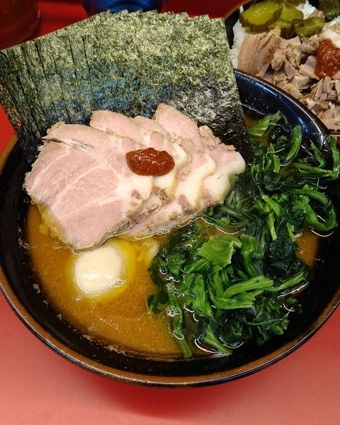 「武州ラーメン+ライス(無料)」@家系ラーメン 佐々喜家の写真