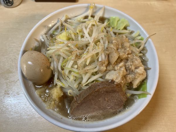 「ブー郎(ニンニク少し)＊｢ぶたまる｣復活祭限定 1000円」@淳之助製麺所の写真