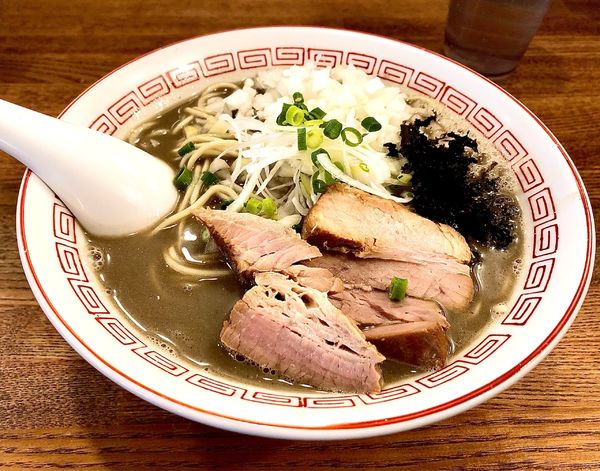 「濃厚煮干そば」@煮干中華そば専門 煮干丸の写真