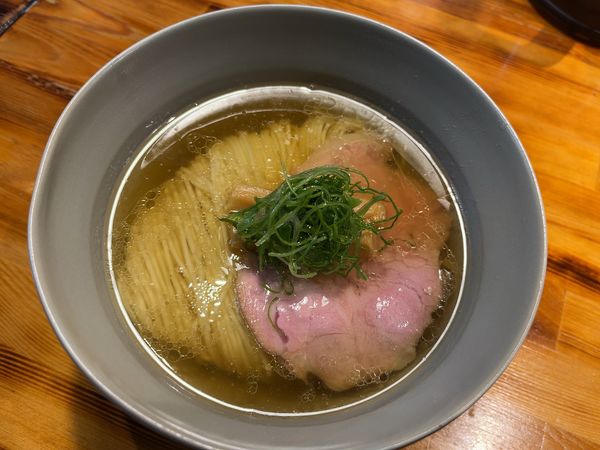 「鶏塩中華そば820円」@SHIBASAKITEI+の写真