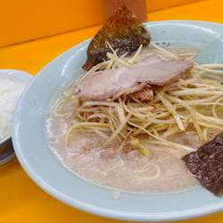 ネギラーメン８００円ごはん小１００円