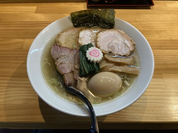 「特製中華蕎麦塩」@麺道 六善の写真