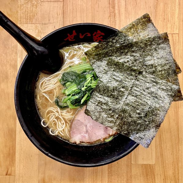 「キリンラガー２本＋肉汁餃子→らーめん 細麺バリカタ＋替玉」@せい家 三鷹店の写真