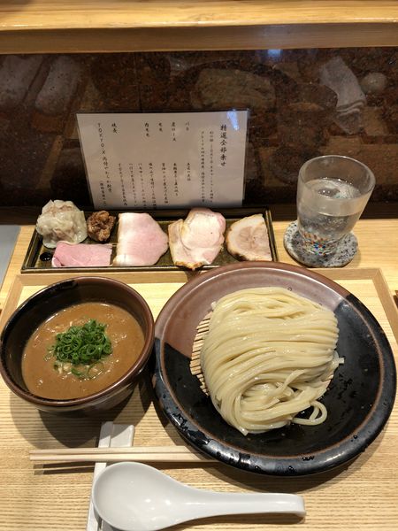 「つけ麺　全乗せトッピング！純粋豚骨(無鉄砲コラボ)」@中華蕎麦 とみ田の写真