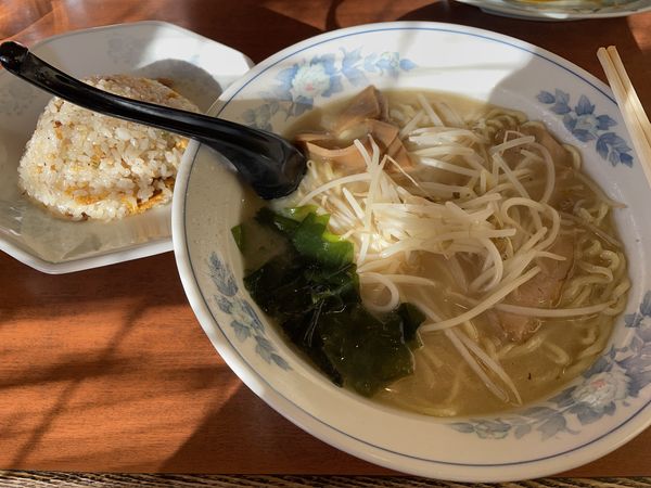 「しおらーめん・半チャーハン」@会津喜多方らーめん 野中店の写真