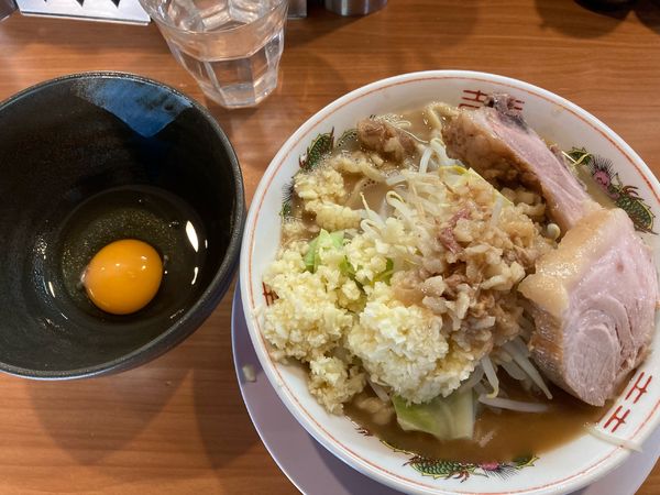 「小ラーメン(ニンニク&アブラマシ)¥900+生卵¥50」@麺処 ほん田 東十条店の写真
