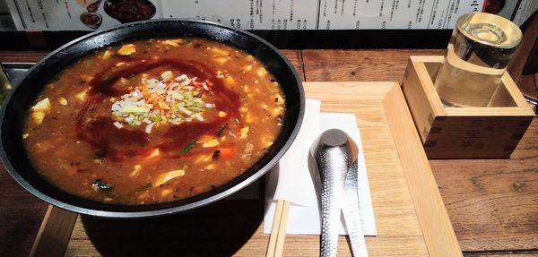 「全とろ麻婆麺(1辛)+鶴の友」@新潟 三宝亭東京ラボ 中目黒店の写真