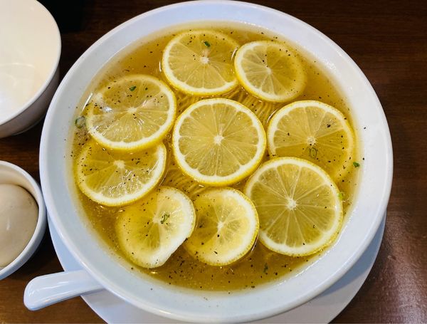 「レモン中華そば塩(大)＋味玉」@中華そば 一休の写真