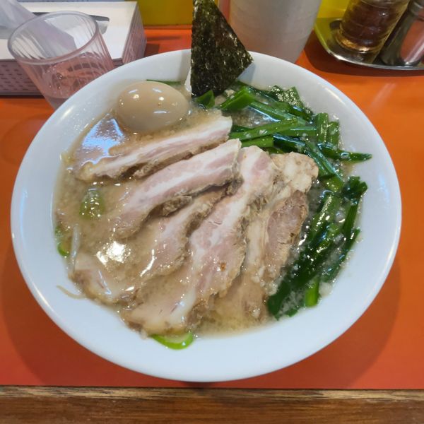「チャーシューメン 味玉 ニラ」@本格的豚骨そば まりぼの写真