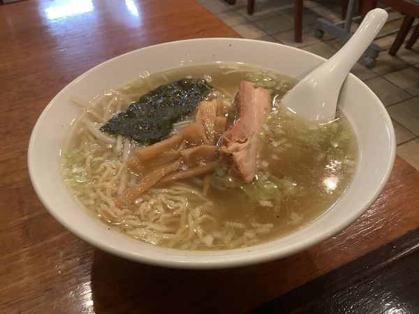 「塩ラーメン」@栄華軒の写真