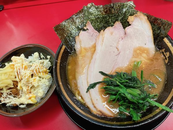 「チャーシュー麺＋半たまごまぶし」@柏 王道家の写真