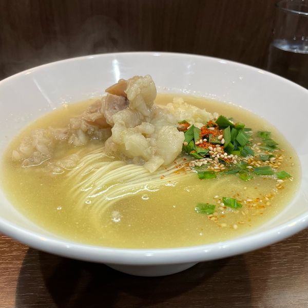 「牛もつのトロ塩そば」@Noodle&Spice curry 今日の1番の写真