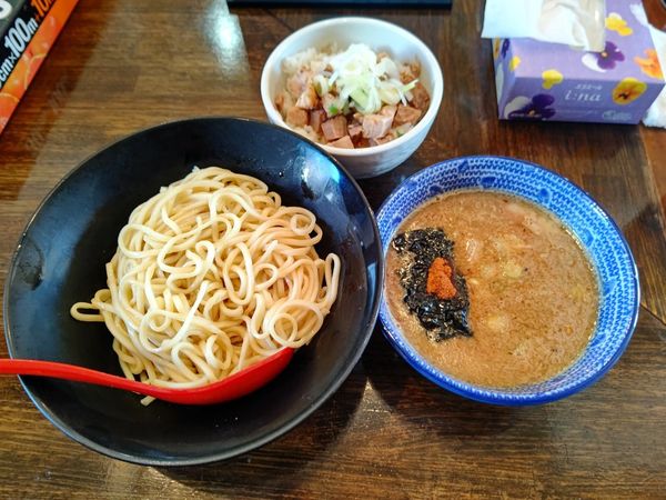 「豚骨魚介つけめん(並盛・250g)930円+叉焼ご飯330円」@MAEBASHI NOODLE KEYAKIの写真