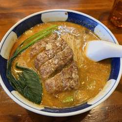 排骨坦々麺