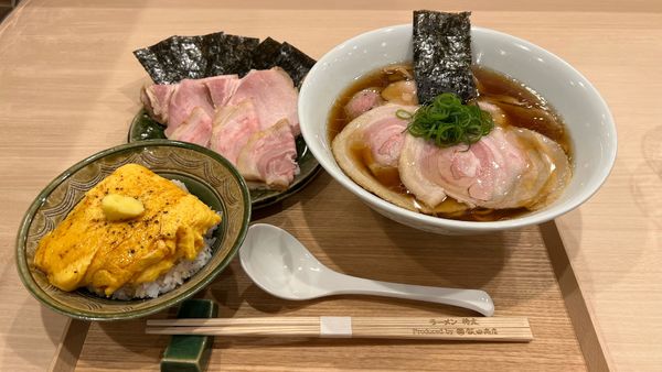 「ラーメン　特製盛り合わせ　おふとん」@ラーメン将太 Produced by 飯田商店 下鶴間店の写真